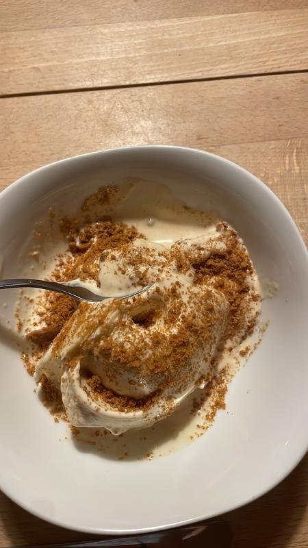 Cremiges Soft Serve in einer Schüssel